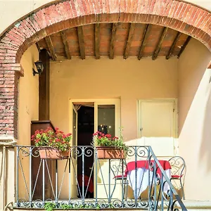 Antica Residenza Santa Chiara -city Center 3* Lucques