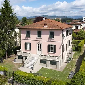 Agnese 4* Lucca